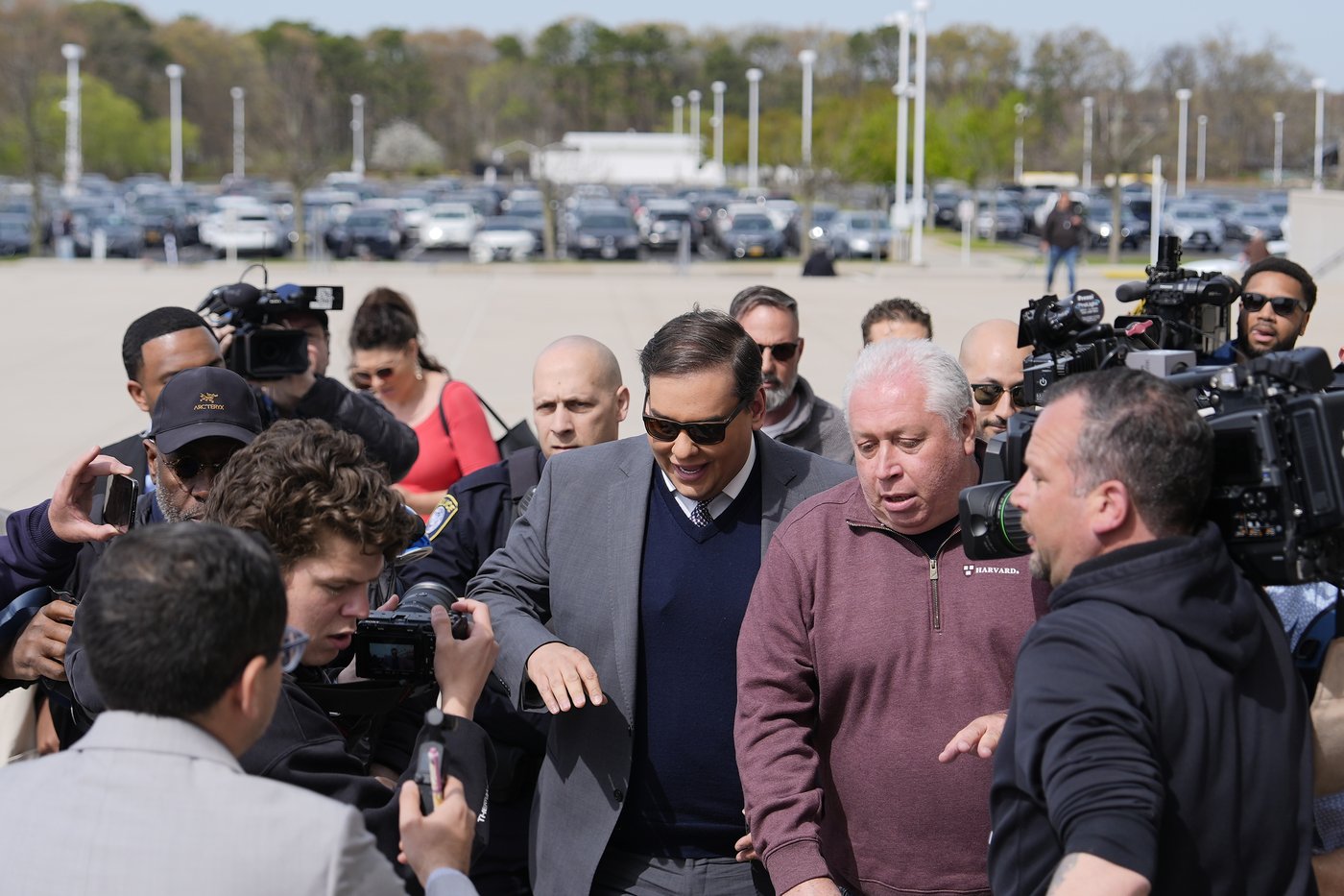 Ex-US Rep. George Santos sentenced to over 7 years in prison for fraud and identity theft | iNFOnews.ca