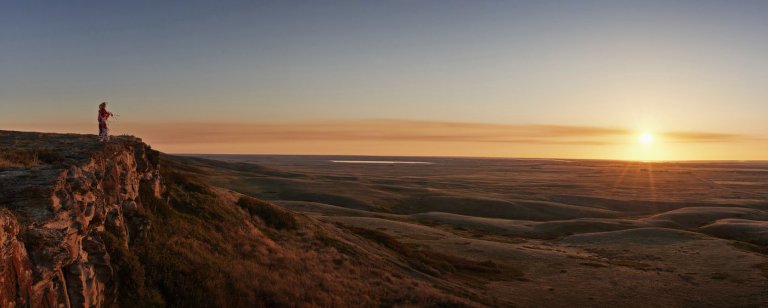 Head-Smashed-In Buffalo Jump heritage site enjoys boost after shout out on 'The Pitt' | iNFOnews.ca