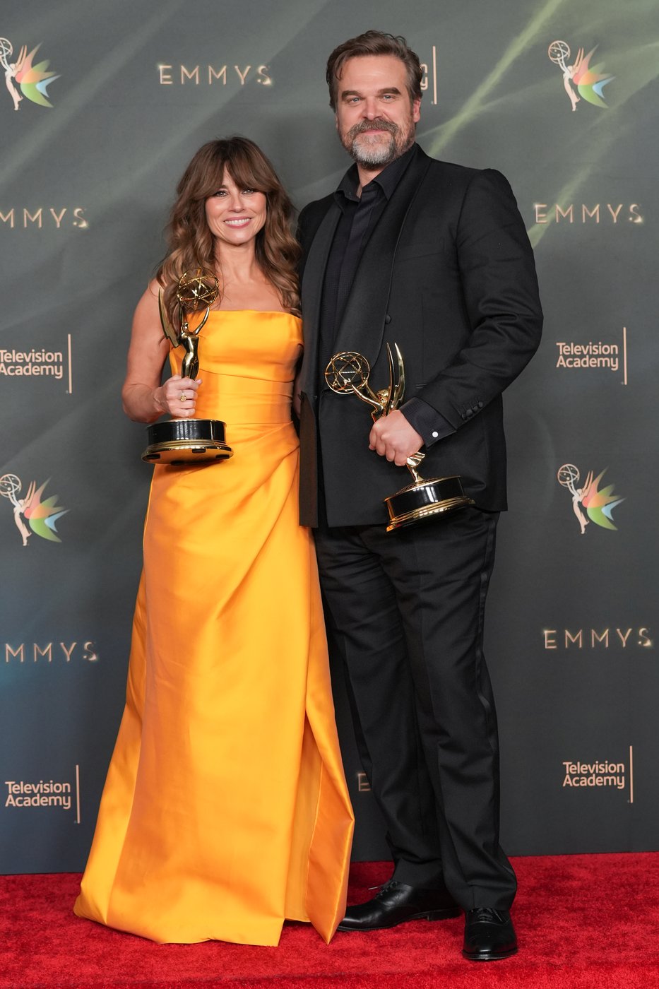 'Widow's Bay' dominates with 8 Emmys at early ceremony and 'The Pitt' takes 4 | iNFOnews.ca