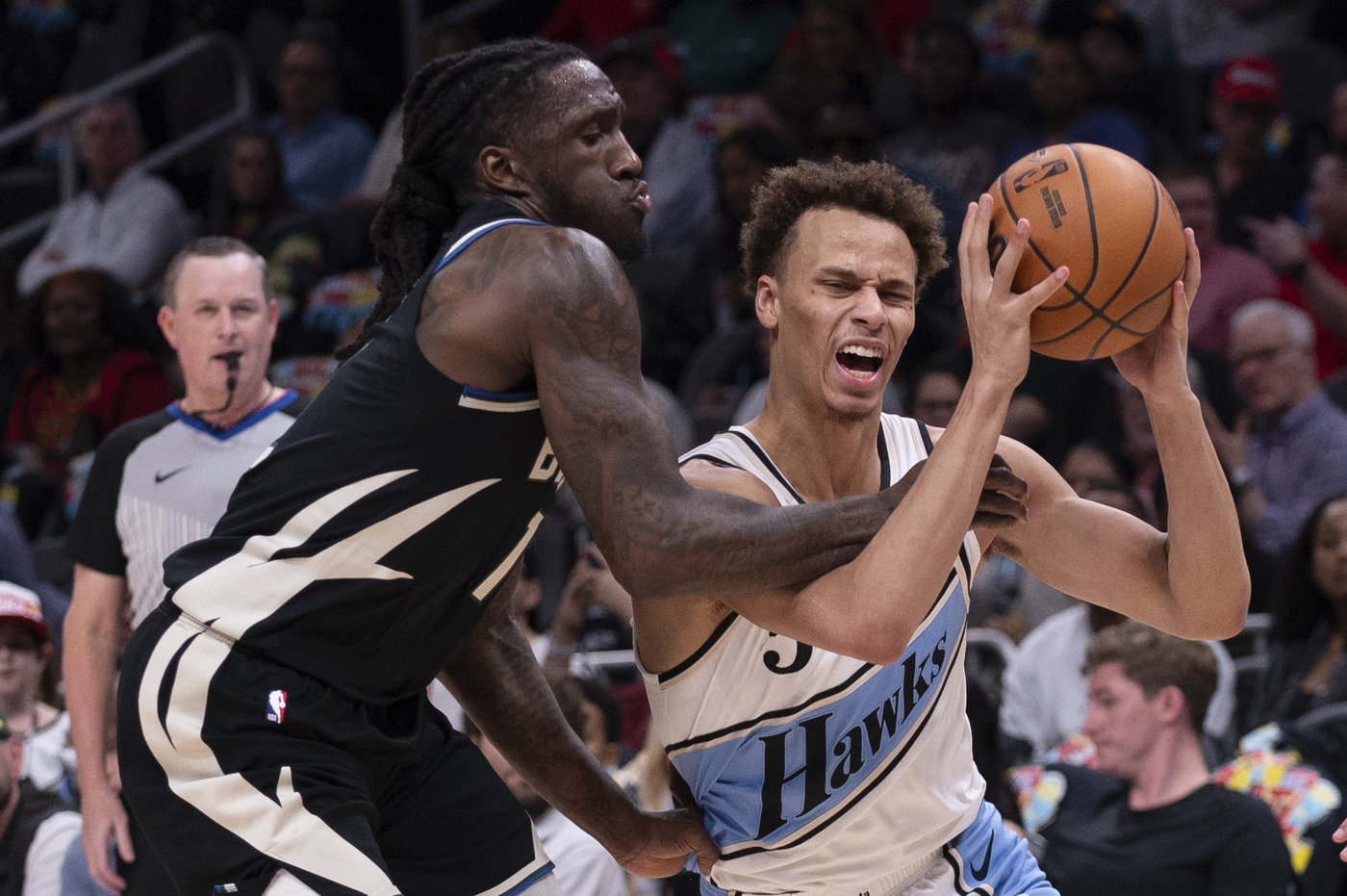 Trae Young helps Hawks overcome 21-point deficit in 115-110 victory over Bucks | iNFOnews.ca