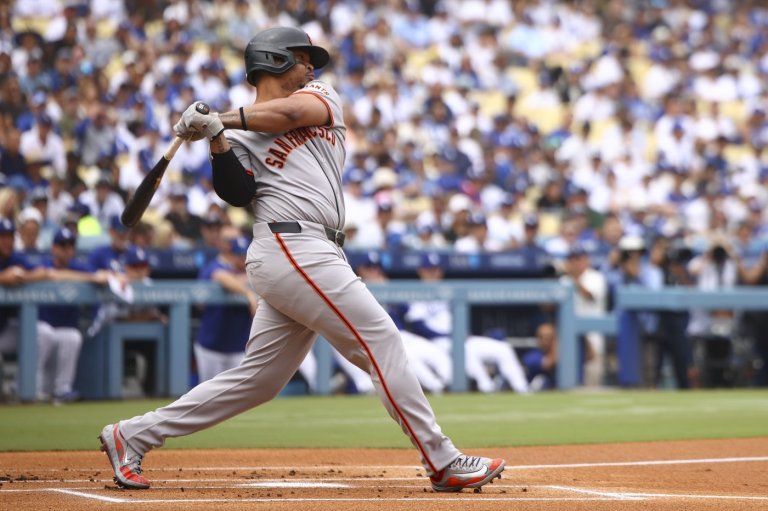 Giants jump on struggling Blake Treinen with an 8th-inning rally for a 3-1 victory over the Dodgers | iNFOnews.ca
