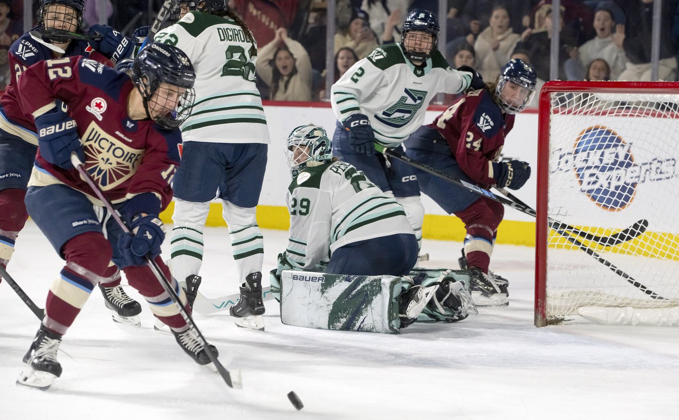 Stacey scores in OT as Victoire beat Fleet 3-2 after blowing two-goal lead | iNFOnews.ca