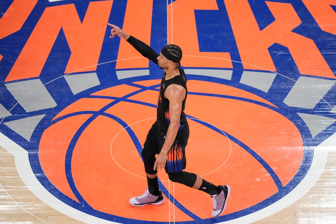 Knicks move 2 wins from the NBA Finals with a 109-93 victory over the Cavs | iNFOnews.ca