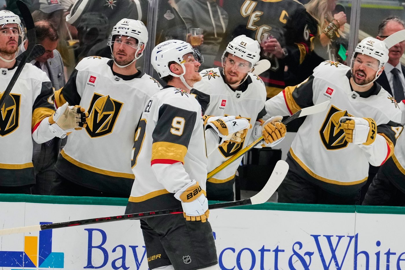 Benn's power-play goal, Oettinger's 25 saves lead Stars past Golden Knights 2-1 | iNFOnews.ca Benn's power-play goal, Oettinger's 25 saves lead Stars past Golden Knights 2-1 | iNFOnews.ca