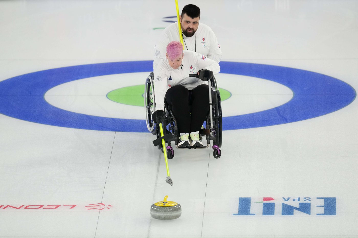 US and British curlers overcome tree accident and tumor, join record number of women at Paralympics | iNFOnews.ca US and British curlers overcome tree accident and tumor, join record number of women at Paralympics | iNFOnews.ca