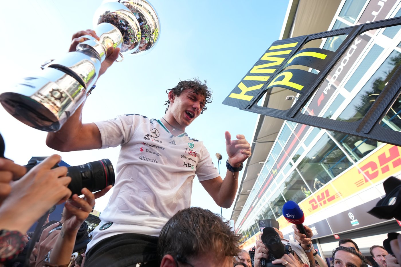 F1 leader Kimi Antonelli wins Italian GP after epic charge from the back | iNFOnews.ca