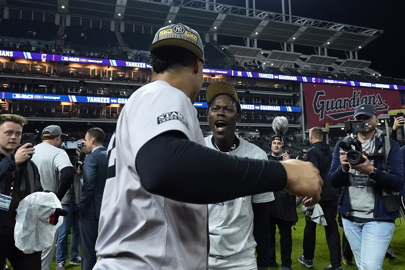 Juan Soto's 3-run homer in 10th sends Yankees past Guardians 5-2 and into World Series for 41st time | iNFOnews.ca