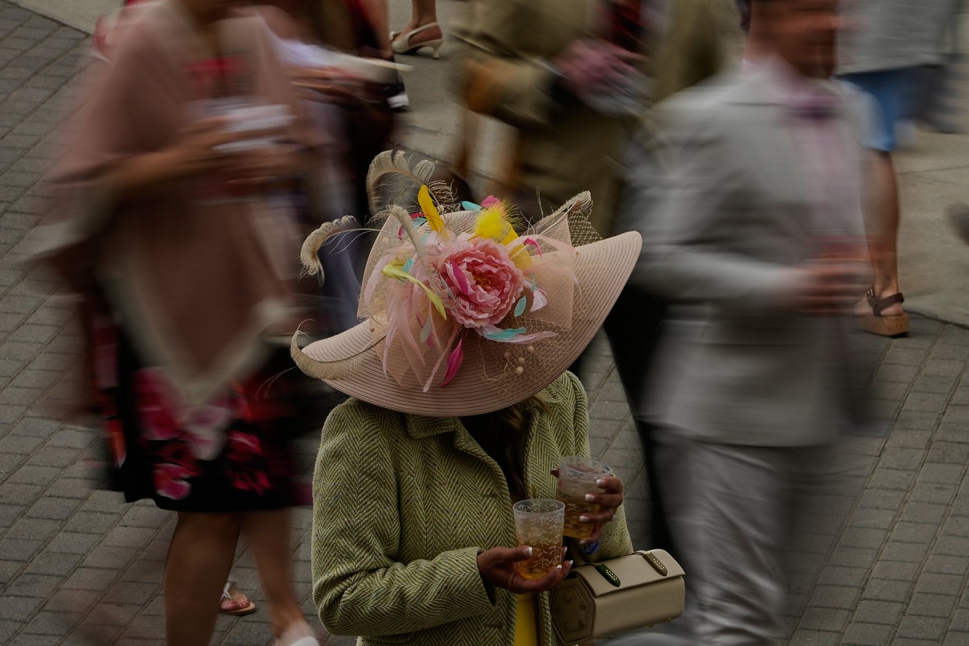 Tradition, fashion and horse racing at the Kentucky Derby, in photos | iNFOnews.ca