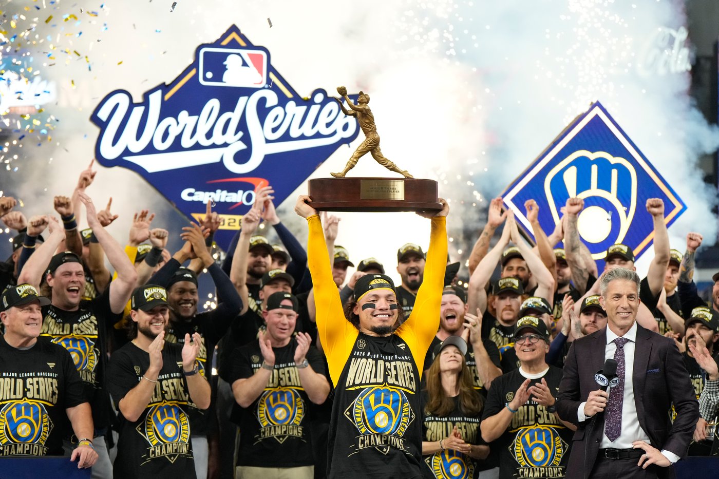 Milwaukee is closing schools for the Brewers' long-awaited World Series title parade Friday | iNFOnews.ca Milwaukee is closing schools for the Brewers' long-awaited World Series title parade Friday | iNFOnews.ca