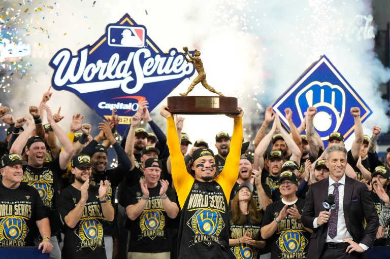 Milwaukee to celebrate a World Series title 58 years in the making with Brewers parade | iNFOnews.ca