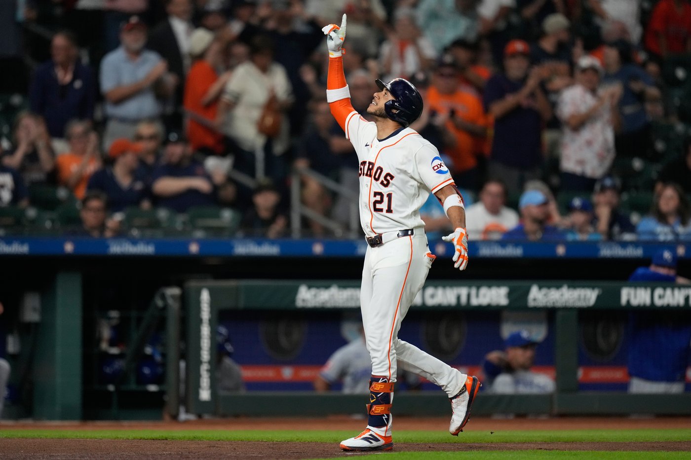 Jeremy Peña hits 2 early homers, Yordan Alvarez hits 39th as Astros beat Royals 4-2 | iNFOnews.ca Jeremy Peña hits 2 early homers, Yordan Alvarez hits 39th as Astros beat Royals 4-2 | iNFOnews.ca