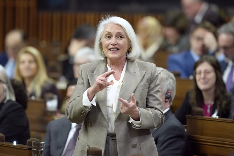 Ottawa moving to reissue fishing licences to Mi'kmaw group despite Inuit objections | iNFOnews.ca