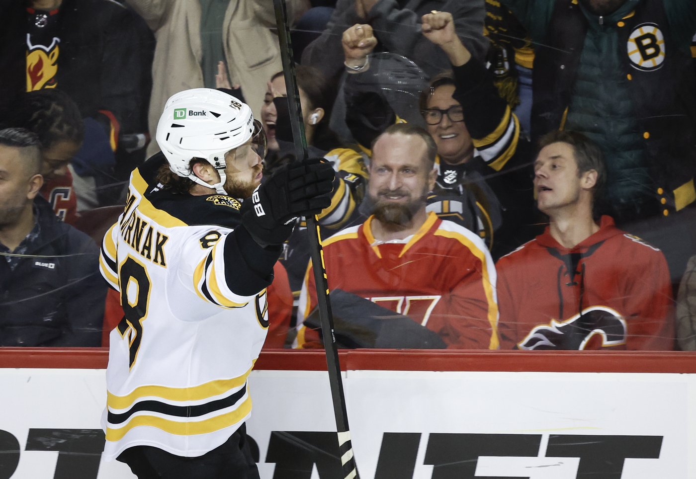 Pastrnak scores in OT as Bruins rally to beat Flames 4-3 | iNFOnews.ca Pastrnak scores in OT as Bruins rally to beat Flames 4-3 | iNFOnews.ca