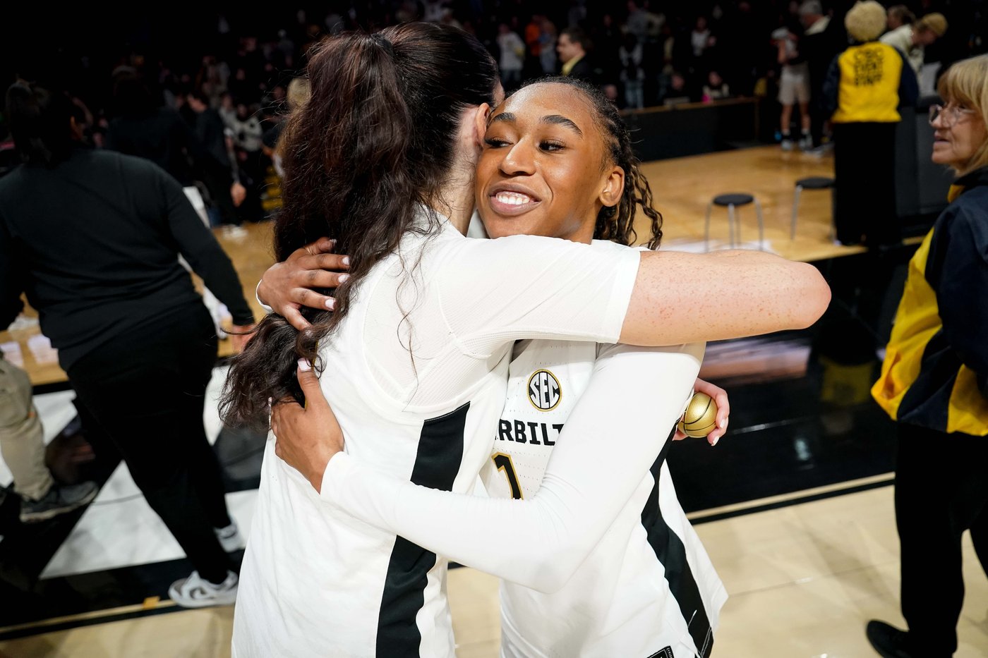 Undefeated Vanderbilt posts signature win of Shea Ralph's tenure downing No. 5 LSU | iNFOnews.ca