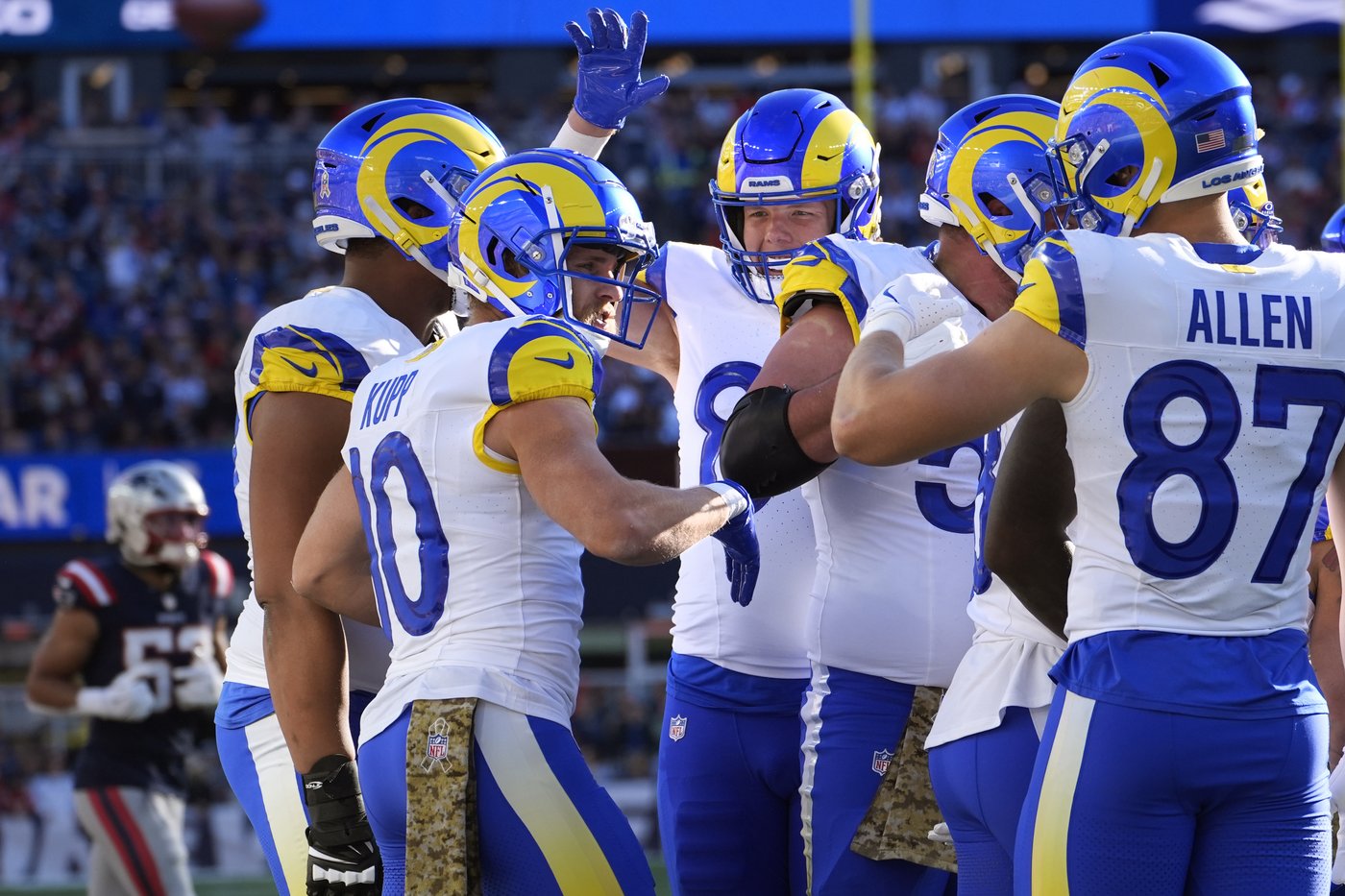 Young Rams have stayed in the playoff hunt with a 4-1 surge led by the venerable Matthew Stafford | iNFOnews.ca Young Rams have stayed in the playoff hunt with a 4-1 surge led by the venerable Matthew Stafford | iNFOnews.ca