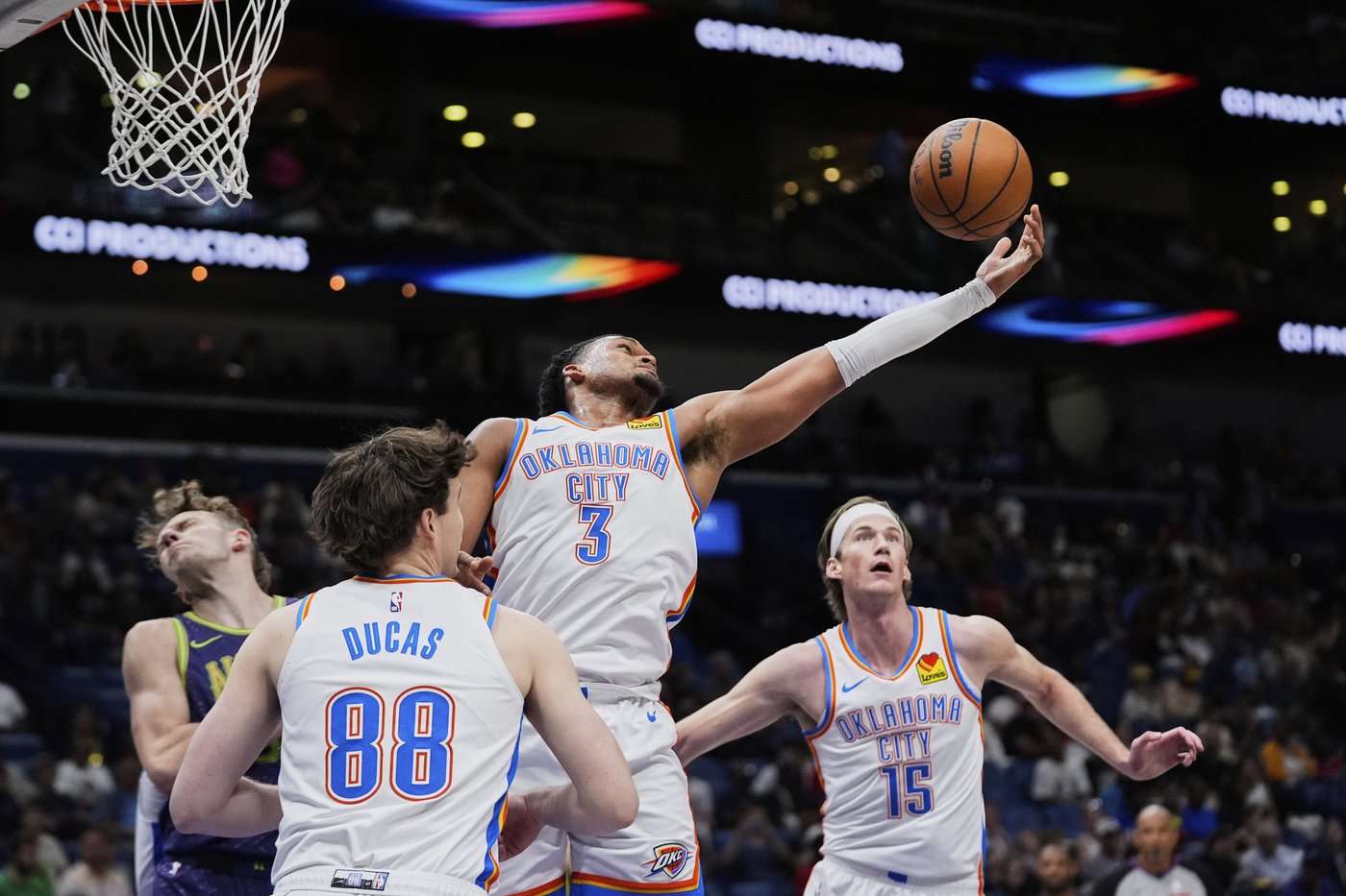 Wiggins and Carlson lift Thunder past Pelicans 115-100 in regular-season finale | iNFOnews.ca Wiggins and Carlson lift Thunder past Pelicans 115-100 in regular-season finale | iNFOnews.ca