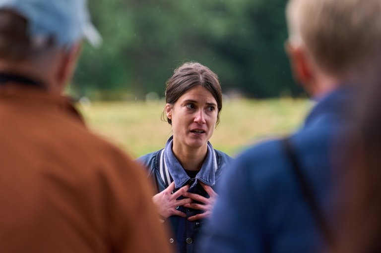 Democrat Marie Gluesenkamp Perez fights to keep a foothold in Pacific Northwest's Trump country | iNFOnews.ca