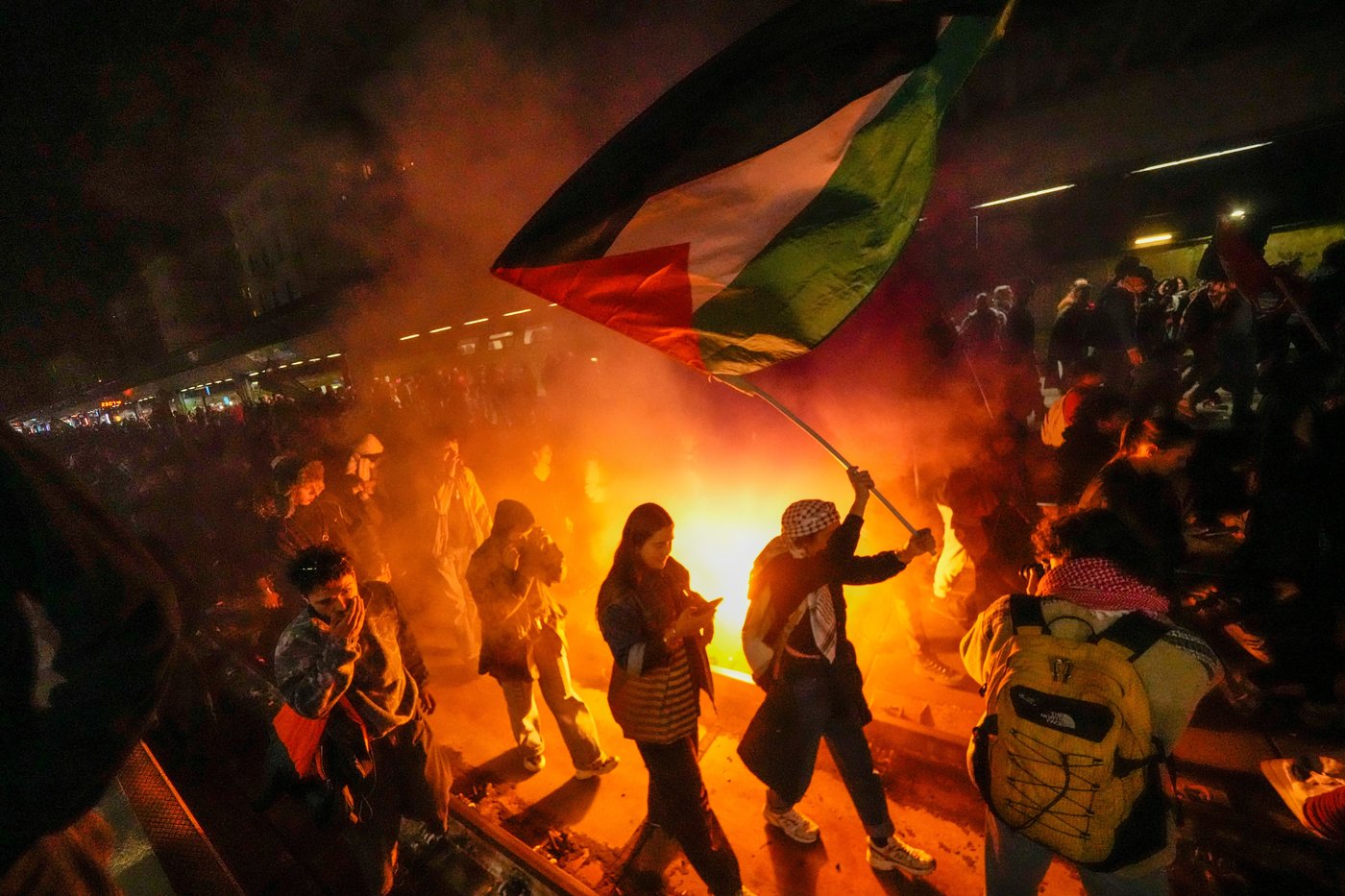 Photos show widespread protests after Israeli forces intercept Gaza-bound flotilla | iNFOnews.ca