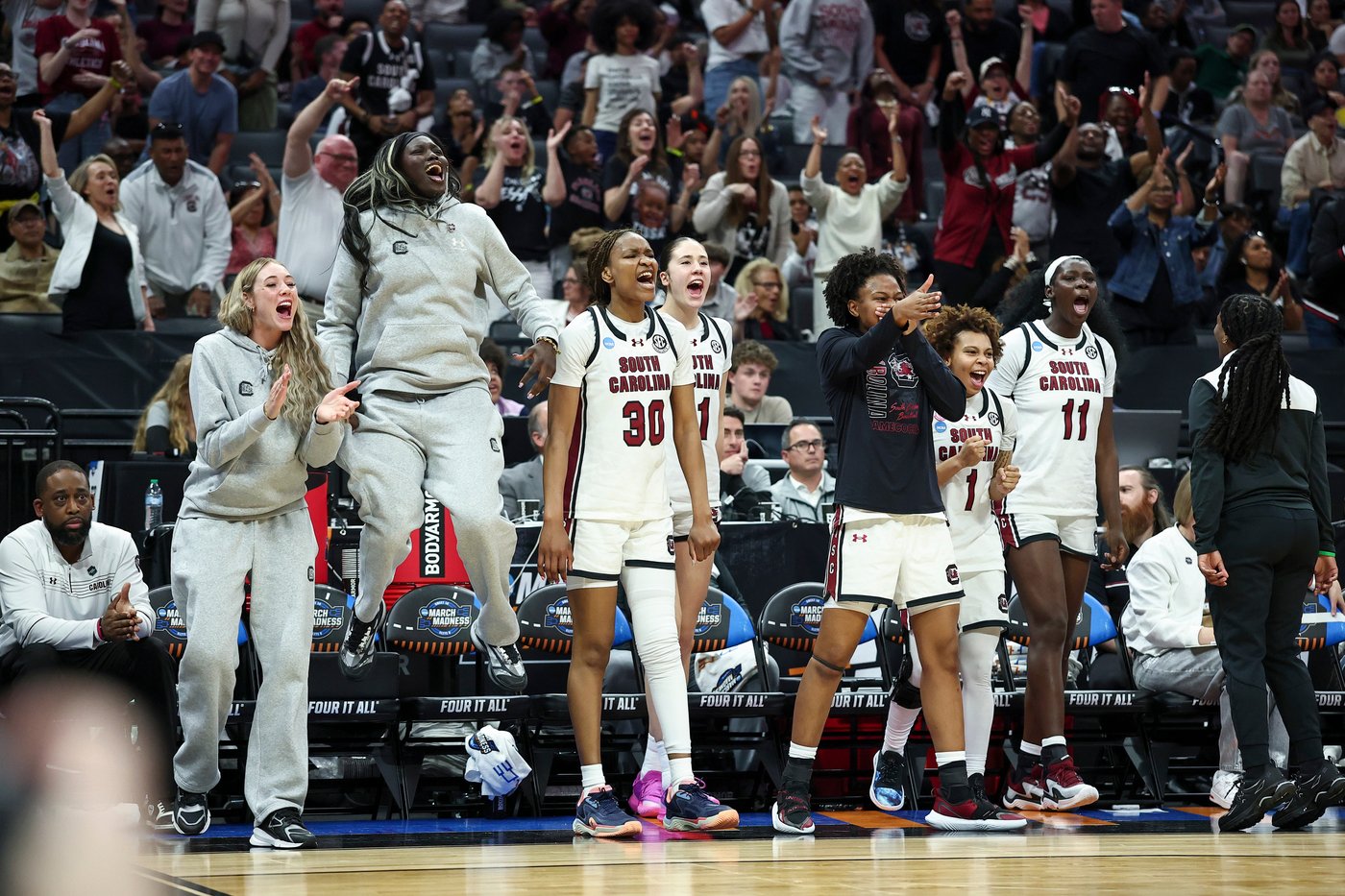 Edwards, Makeer power South Carolina past TCU 78-52 to reach the Final Four | iNFOnews.ca Edwards, Makeer power South Carolina past TCU 78-52 to reach the Final Four | iNFOnews.ca