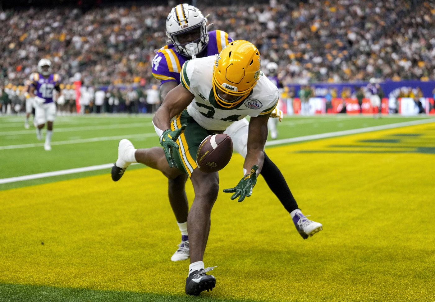 Nussmeier throws for 304 yards and 3 TDs as LSU beats Baylor 44-31 in Texas Bowl | iNFOnews.ca