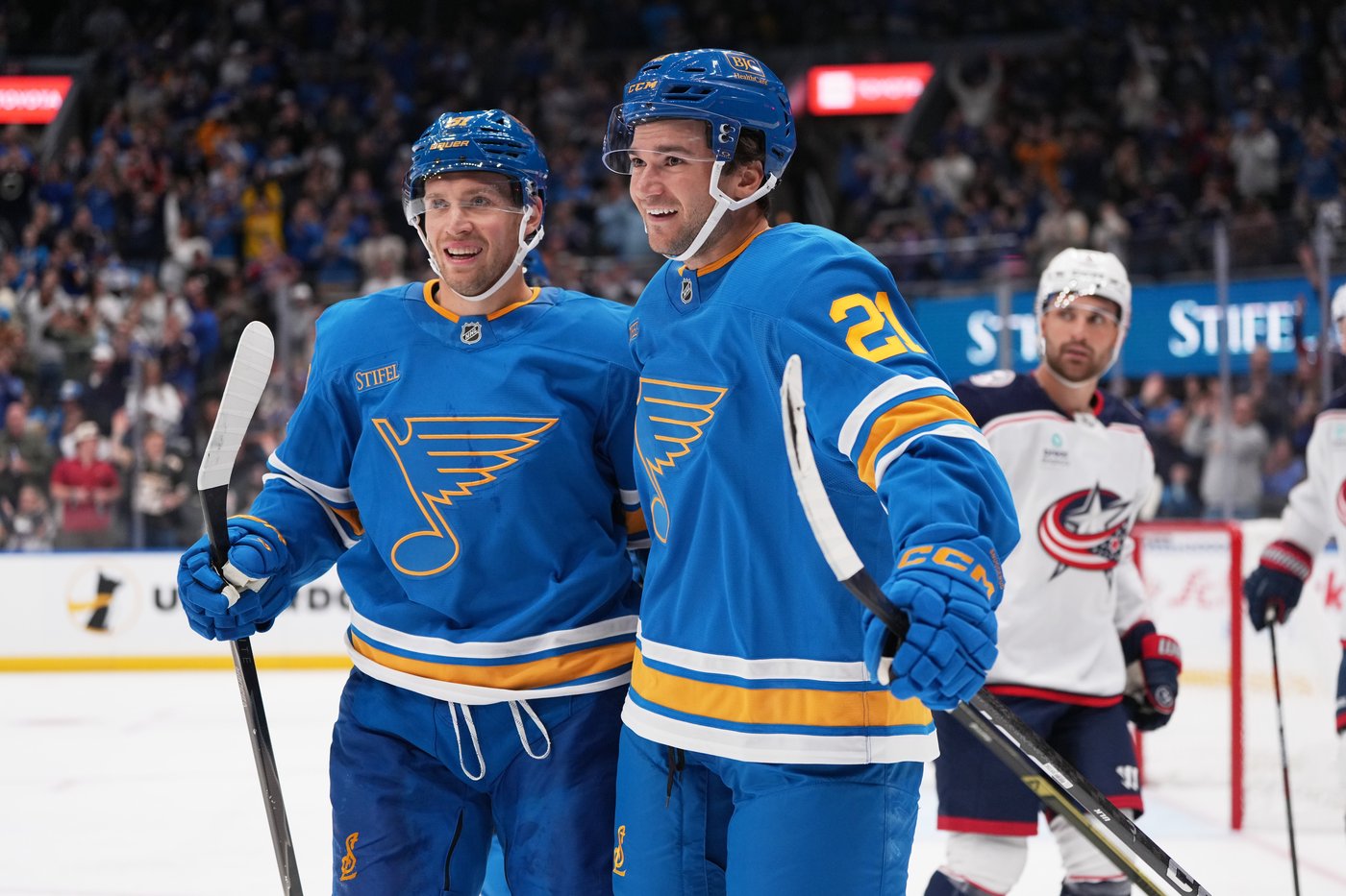 Snuggerud, Holloway lift Blues to 5-3 victory over Blue Jackets | iNFOnews.ca