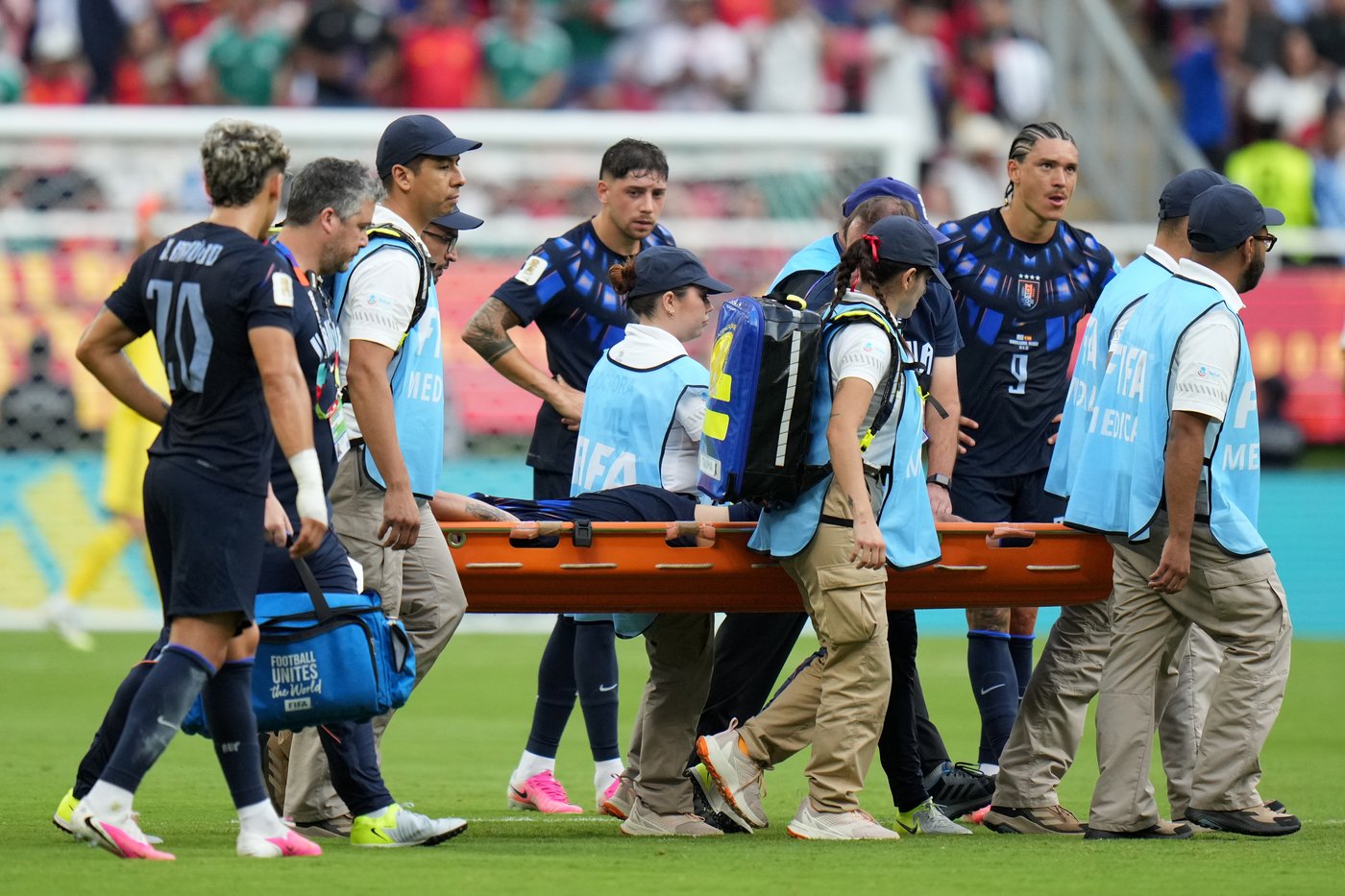 Uruguay and Man United midfielder Manuel Ugarte sustains knee ligament damage at the World Cup | iNFOnews.ca