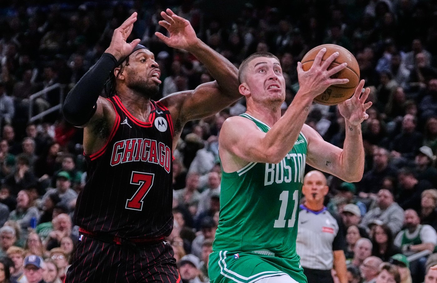 Pritchard scores 28 points and has red-hot 3rd quarter to carry Celtics to 134-99 rout over Bulls | iNFOnews.ca