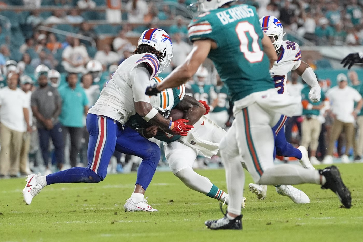 Dolphins turn focus to Skylar Thompson at QB with Tua out, heading West to face the 2-0 Seahawks | iNFOnews.ca