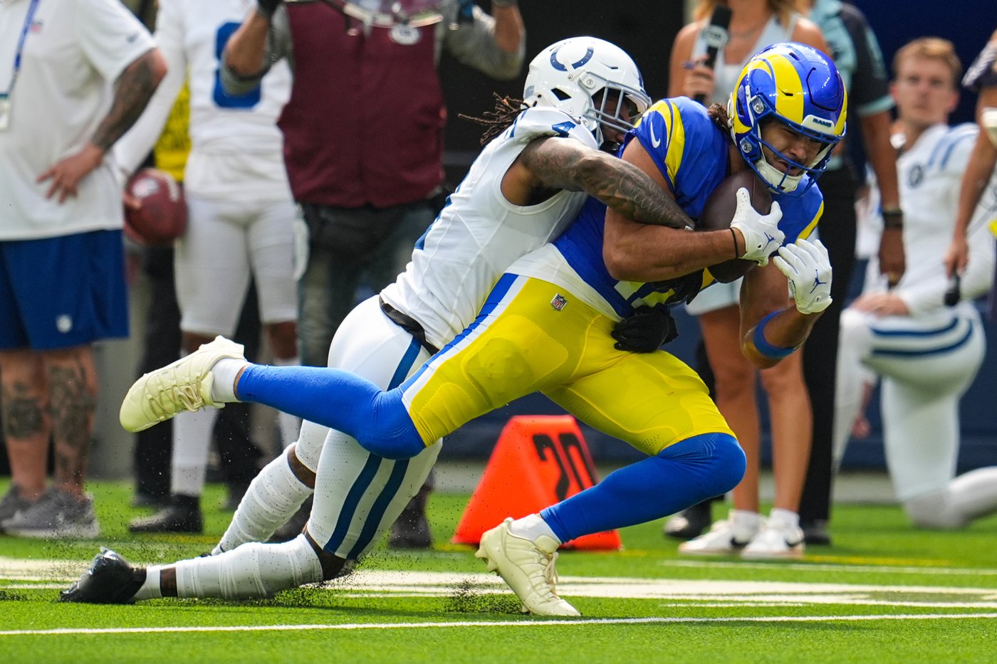 Colts cornerback Xavien Howard ends comeback amid poor performance through 1st 4 games | iNFOnews.ca