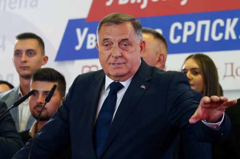 Bosnian Serb authorities boost neighboring Serbia's populist leader ahead of a key election | iNFOnews.ca