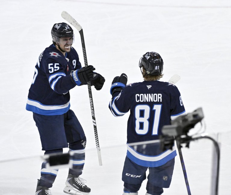 Jets' Scheifele connects with Connor to earn 900th NHL point: 'It's just instinct' | iNFOnews.ca