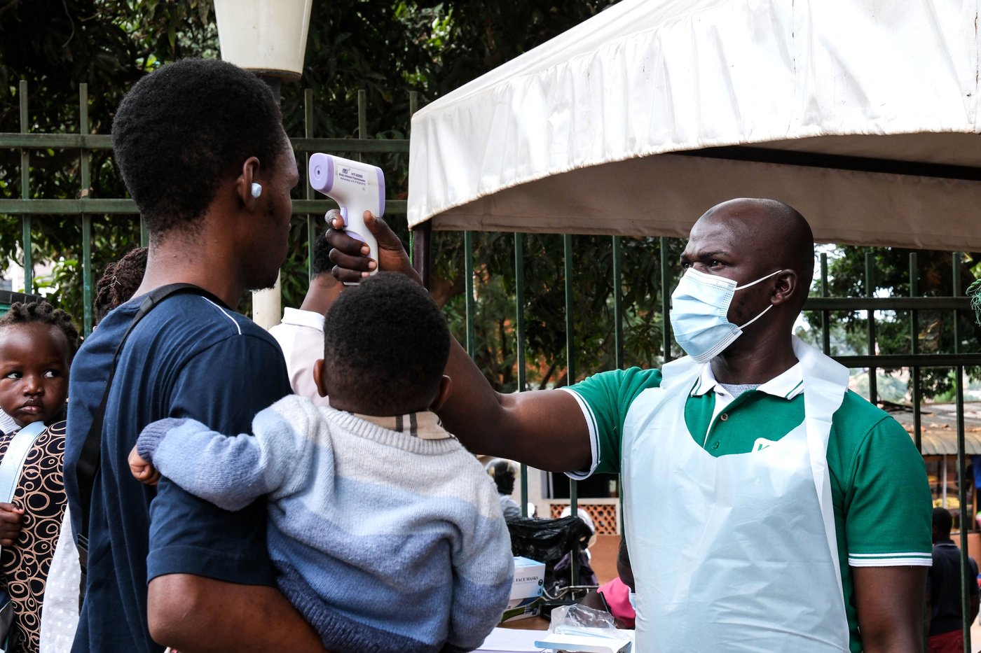 Congolese report constant burials as deaths in new Ebola outbreak reach 87 | iNFOnews.ca