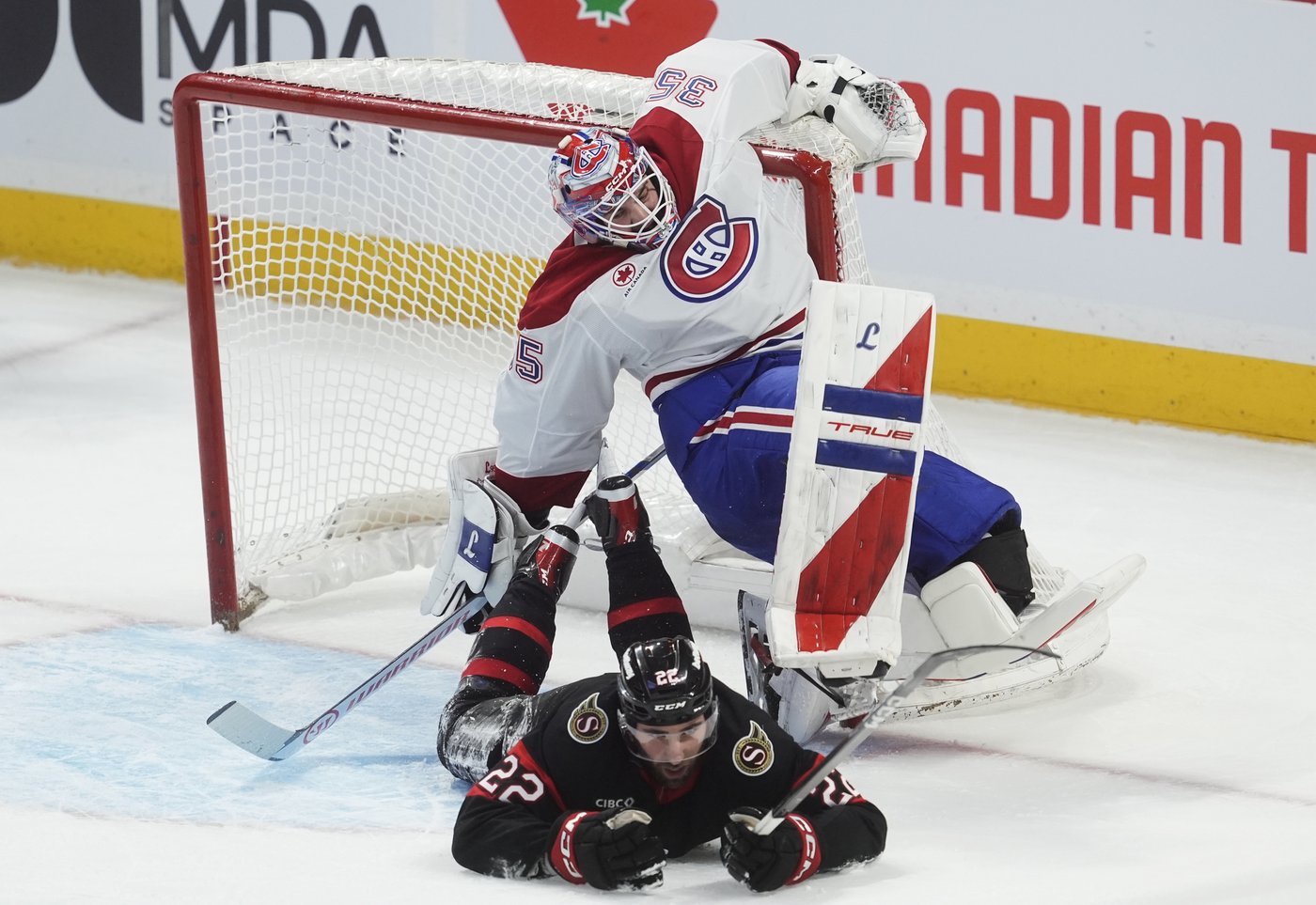 Caufield scores in OT as Canadiens sink Senators 6-5 | iNFOnews.ca
