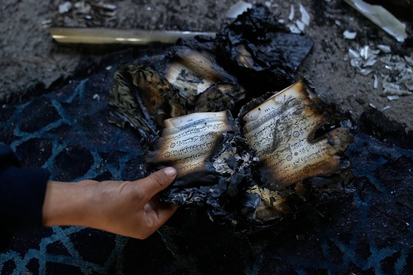 Israeli settlers torch a mosque and scrawl hateful messages despite official condemnation | iNFOnews.ca Israeli settlers torch a mosque and scrawl hateful messages despite official condemnation | iNFOnews.ca