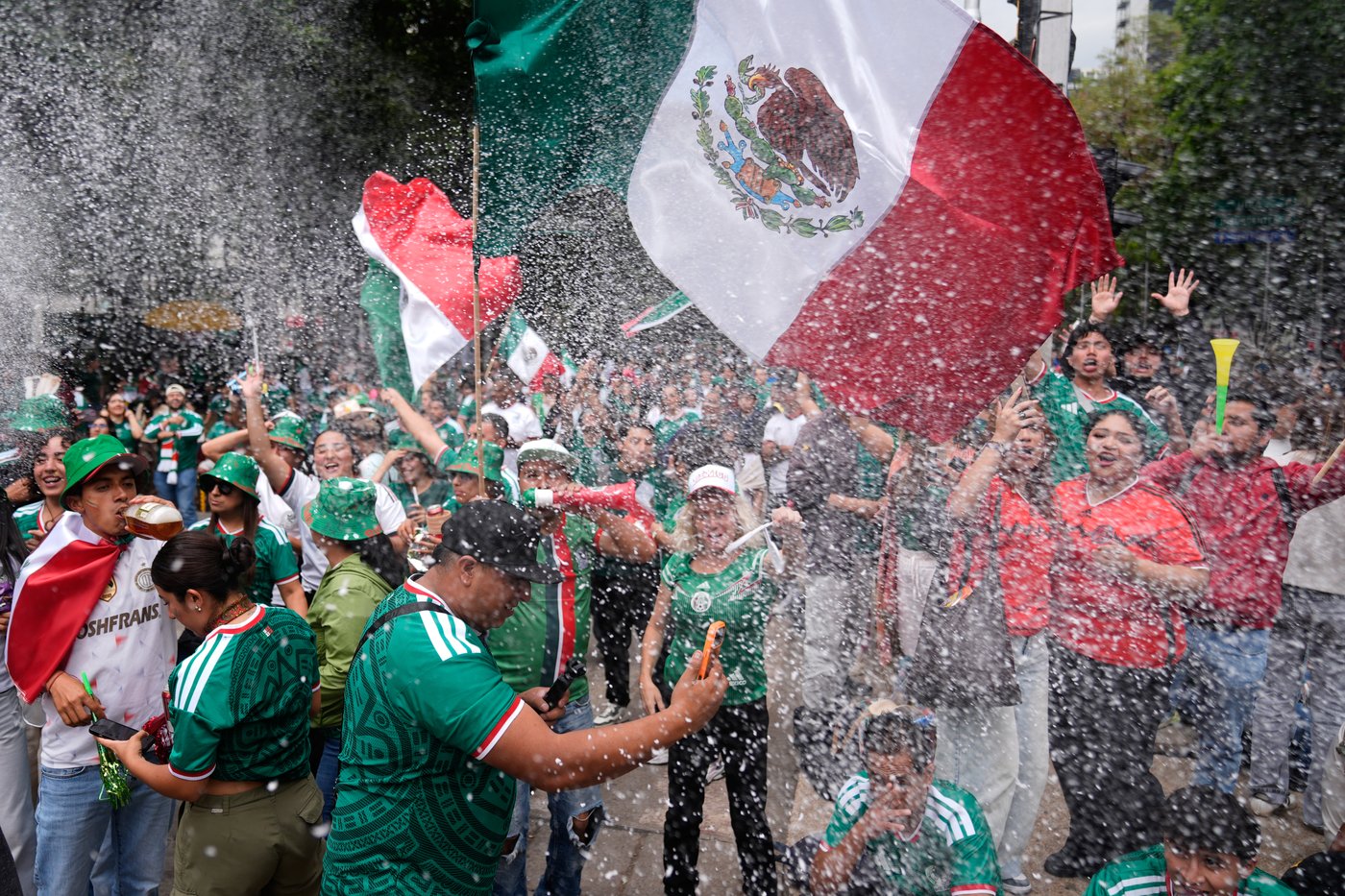 Mexico City tightens security and caps crowds for Mexico-England match after 4 deaths | iNFOnews.ca
