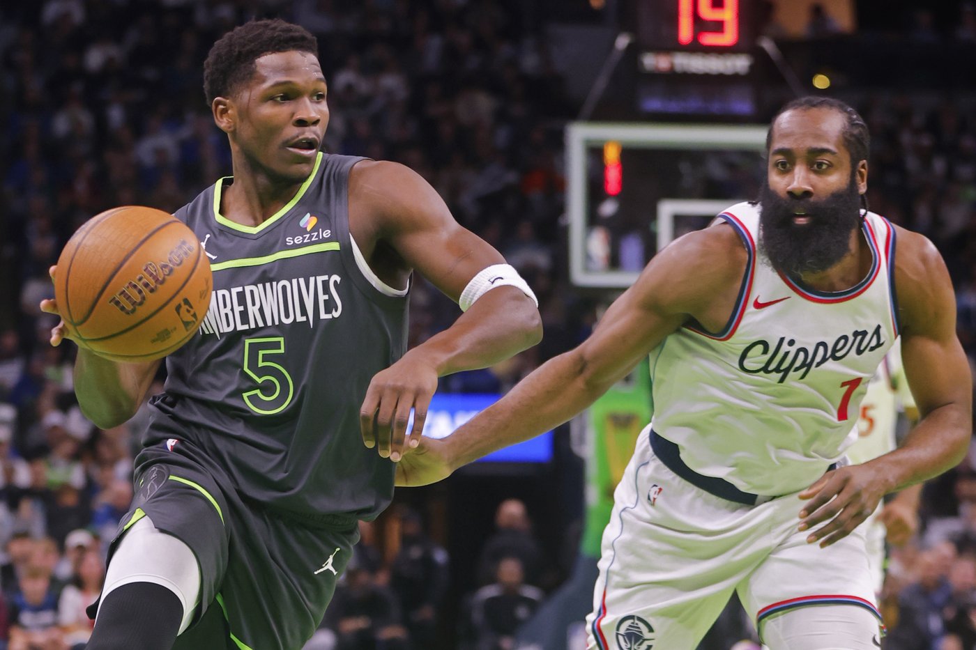 Timberwolves stop 4-game losing streak by fending off Clippers 93-92 in NBA Cup play | iNFOnews.ca Timberwolves stop 4-game losing streak by fending off Clippers 93-92 in NBA Cup play | iNFOnews.ca