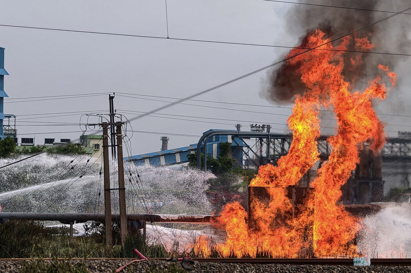 Fire at petrochemical plant in eastern India injures at least 20 people | iNFOnews.ca Fire at petrochemical plant in eastern India injures at least 20 people | iNFOnews.ca