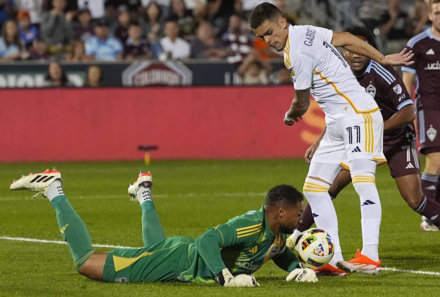 Goalkeeper Zack Steffen happy to be back in U.S. squad after surprise snub for 2022 World Cup | iNFOnews.ca