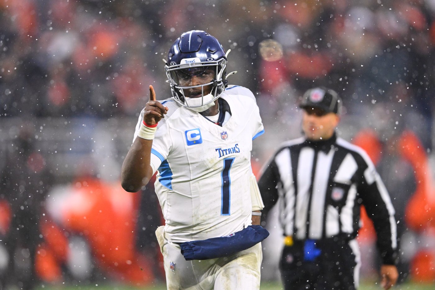 The Titans get much-needed boost in an ugly season ending their 7-game skid | iNFOnews.ca