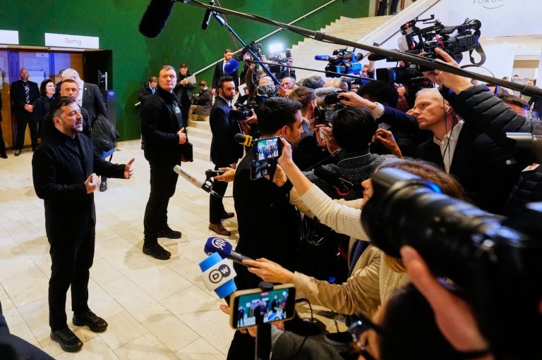 Russia, Ukraine and the US are holding peace talks in Abu Dhabi. They're coming at a key moment | iNFOnews.ca