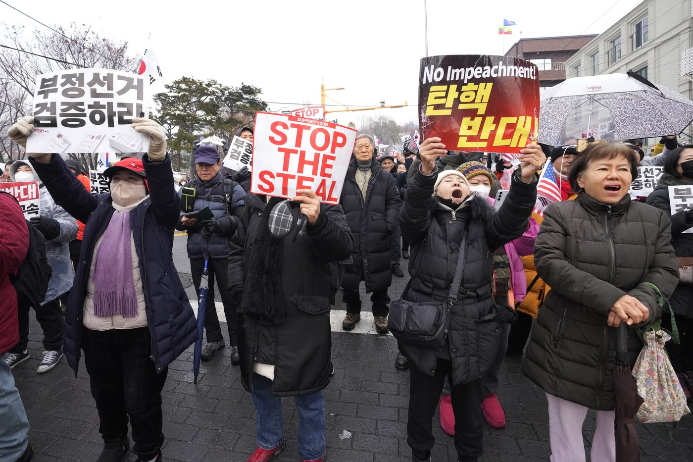 South Korean anti-corruption agency asks police to take over efforts to detain impeached Yoon | iNFOnews.ca
