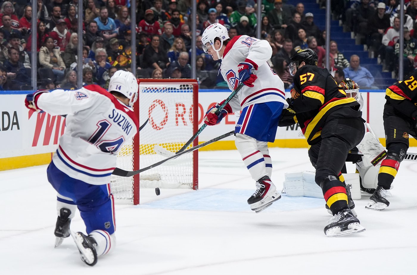 Canadiens captain Nick Suzuki wins Selke Trophy, sniper Cole Caufield takes Lady Byng | iNFOnews.ca Canadiens captain Nick Suzuki wins Selke Trophy, sniper Cole Caufield takes Lady Byng | iNFOnews.ca