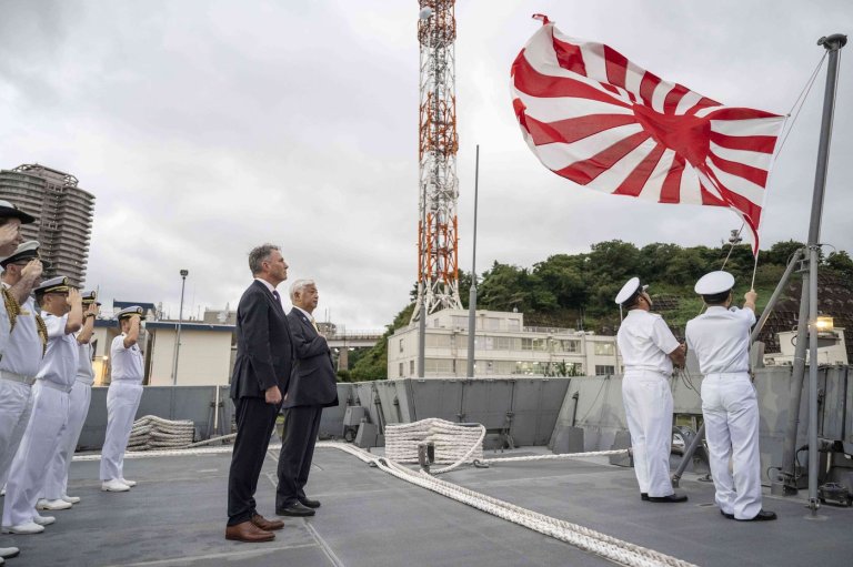 Australia's defense minister visits a frigate in Japan as the countries boost defense ties | iNFOnews.ca
