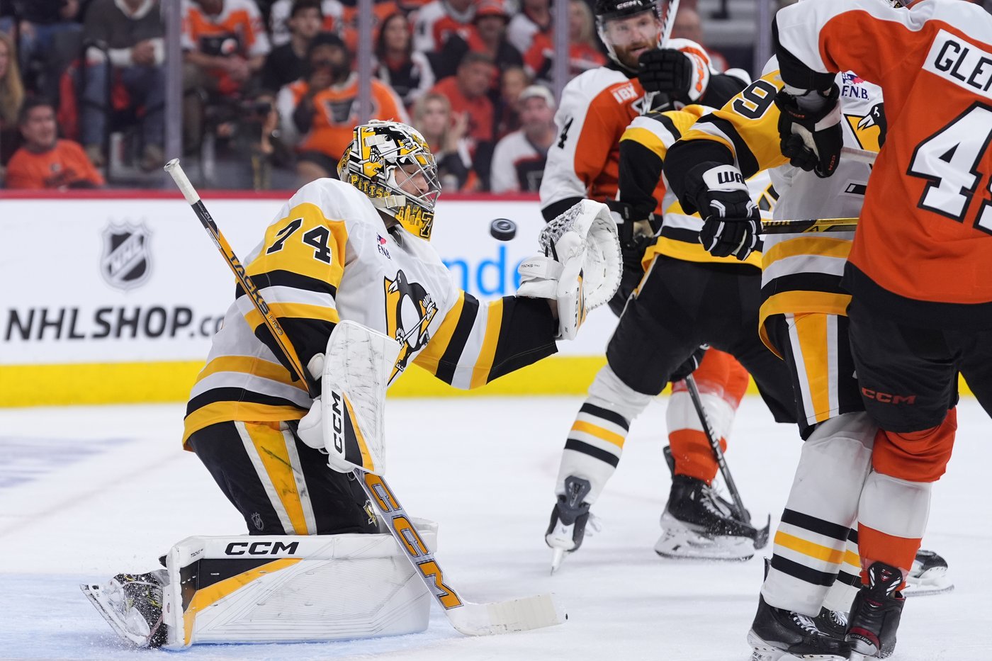 Penguins at Flyers and Senators vs. Hurricanes are looking to avoid first-round sweeps | iNFOnews.ca