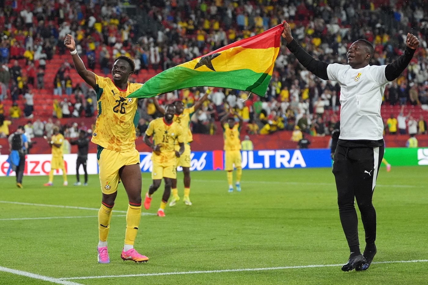 Black Starry Night: Ghana scores in injury time for 1-0 win over Panama at World Cup | iNFOnews.ca