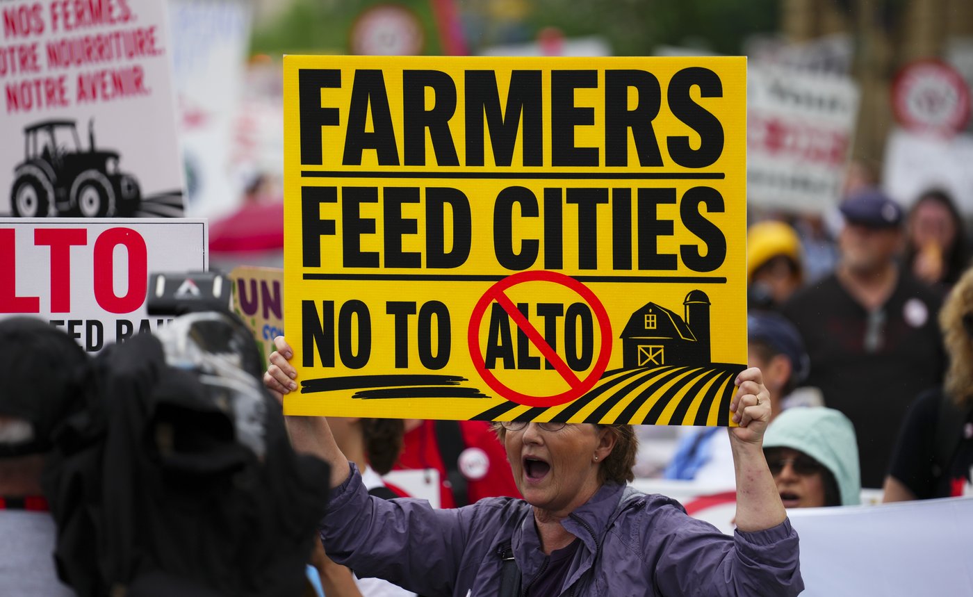 'Can you imagine the stress?': Protest against high-speed rail project hits Ottawa | iNFOnews.ca 'Can you imagine the stress?': Protest against high-speed rail project hits Ottawa | iNFOnews.ca