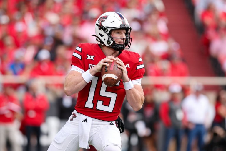Hammond injured for No. 14 Texas Tech as Morton puts on uniform at halftime just in case | iNFOnews.ca Hammond injured for No. 14 Texas Tech as Morton puts on uniform at halftime just in case | iNFOnews.ca