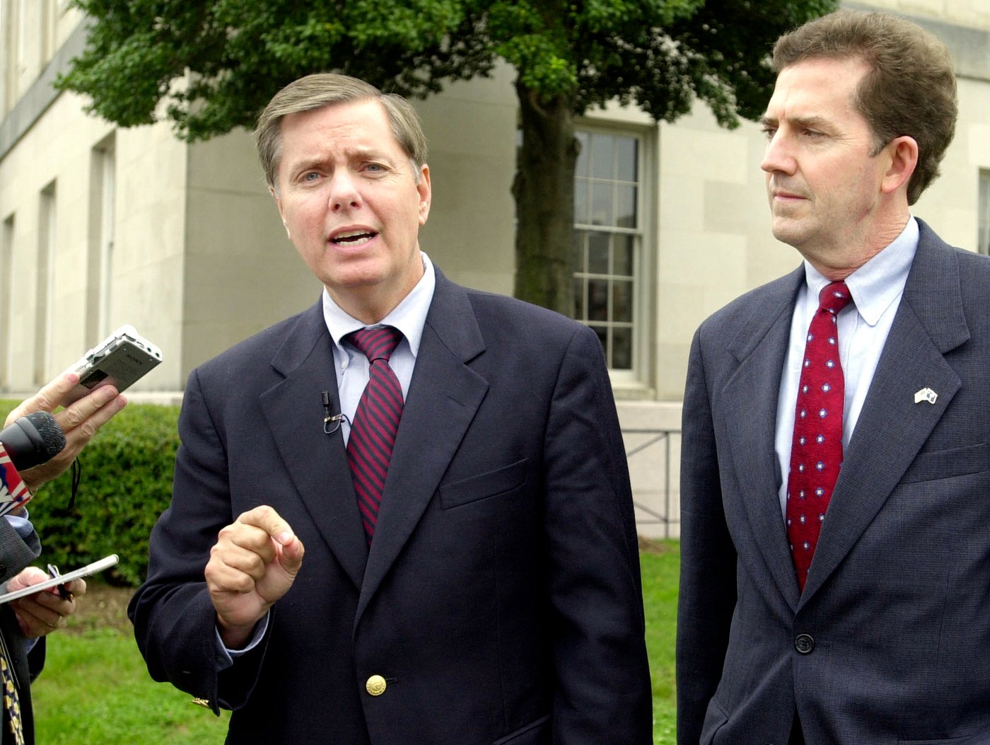 Lindsey Graham's journey from a pool hall to the heights of political power | iNFOnews.ca Lindsey Graham's journey from a pool hall to the heights of political power | iNFOnews.ca