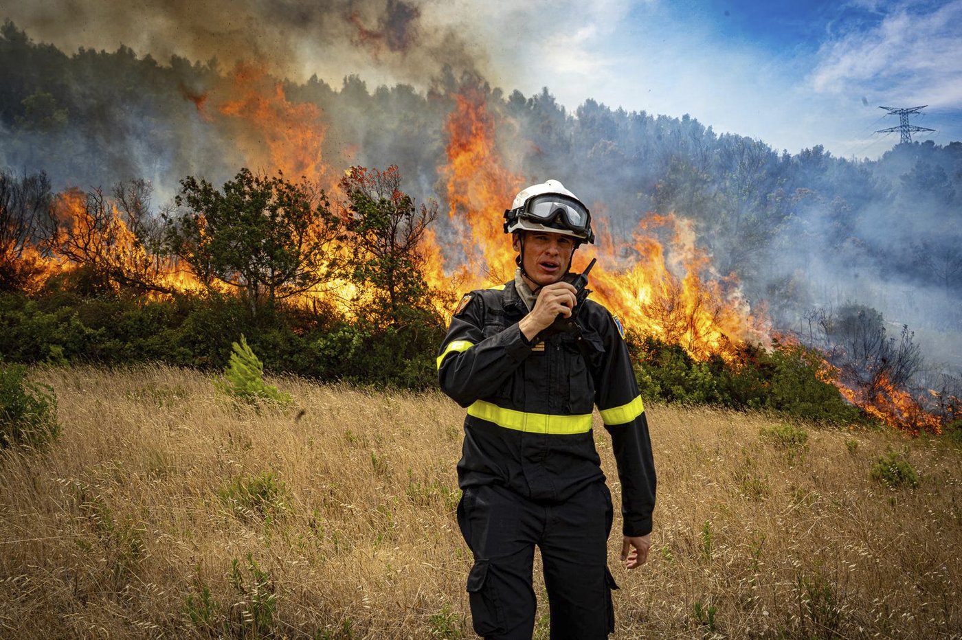 France’s largest wildfire in decades contained after devastating southern region and wine country | iNFOnews.ca