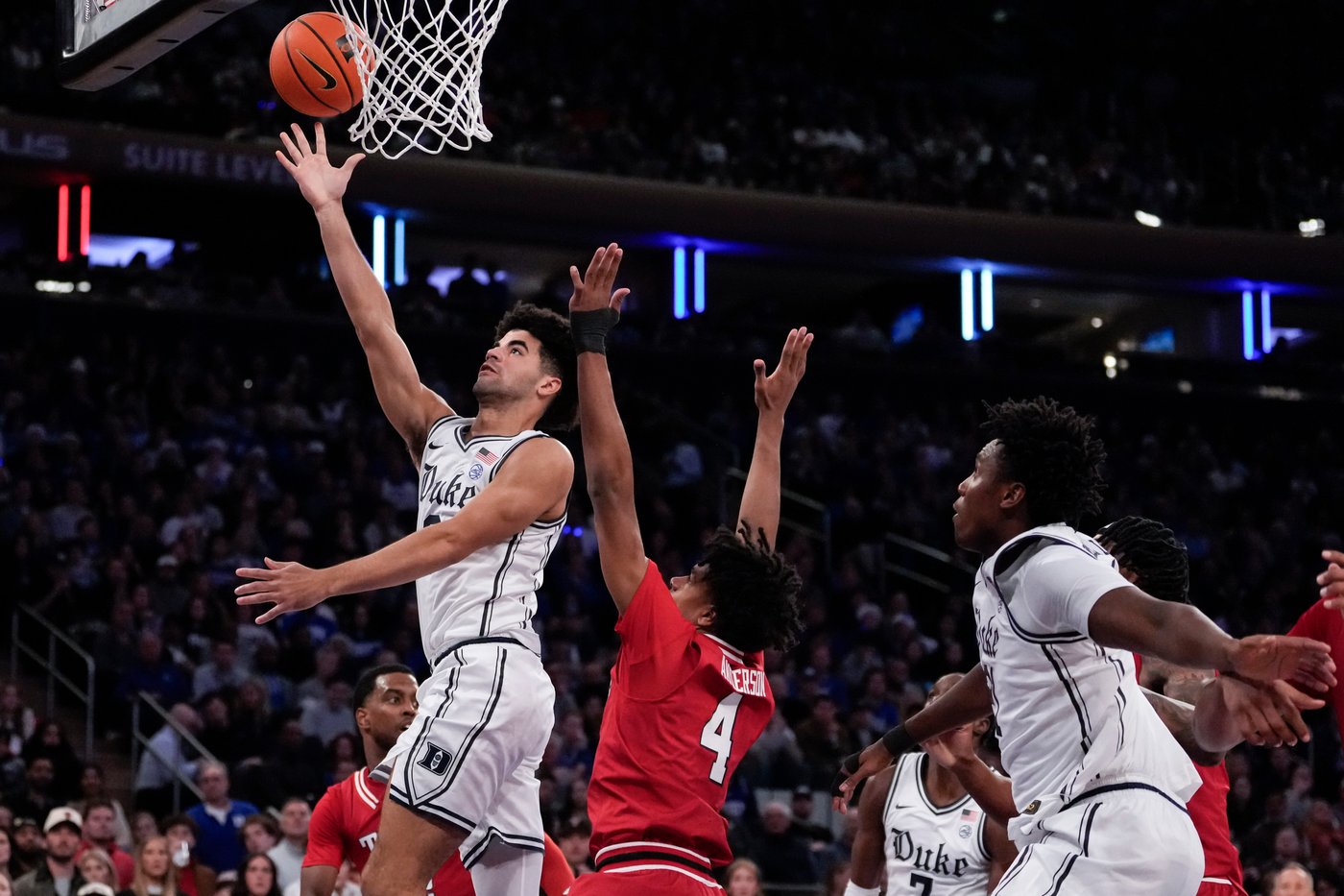 No. 19 Texas Tech rallies from 17 down in 2nd half to stun No. 3 Duke 82-81 at MSG | iNFOnews.ca